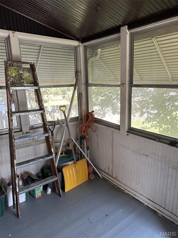 5701 Gresham Avenue Property Photo 23