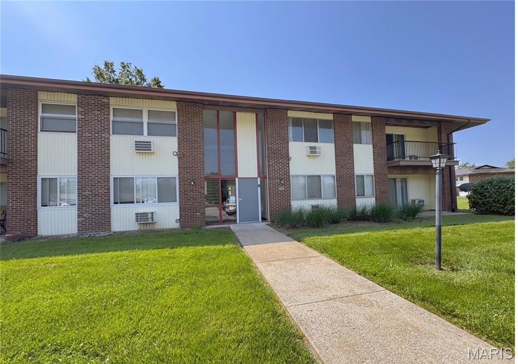 7499 Hazelcrest Drive G Property Photo 1