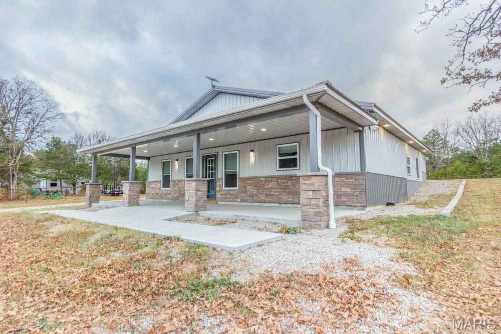 27551 Steamboat Lane Property Photo 1