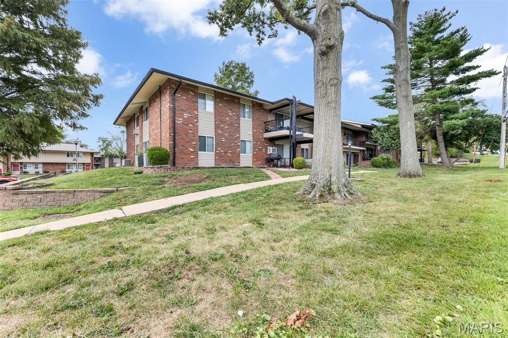 9111 Villaridge Court B Property Photo 27