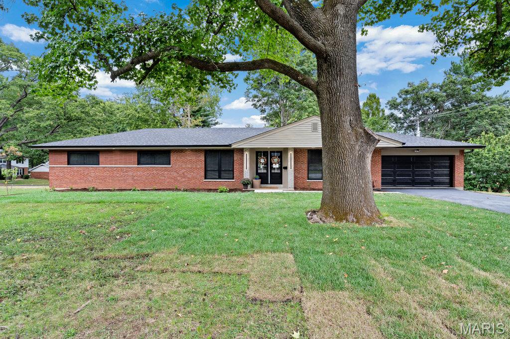 1670 Bennett Avenue Property Photo 1