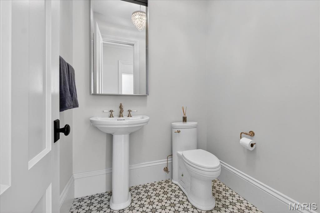 306 E Jefferson Avenue Property Photo 23