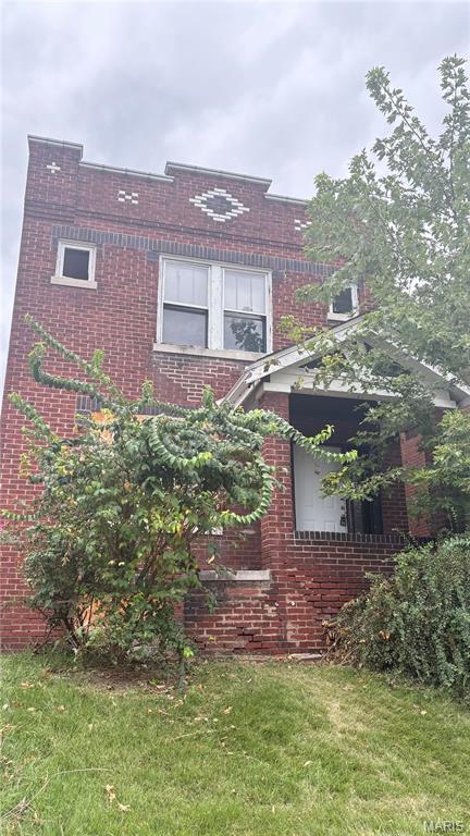 3903 Iowa Avenue Property Photo 1