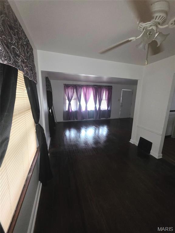 10140 Cabot Drive Property Photo 6