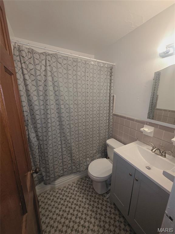10140 Cabot Drive Property Photo 11