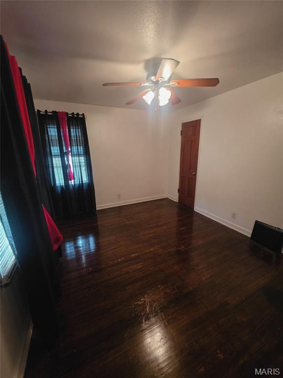 10140 Cabot Drive Property Photo 14