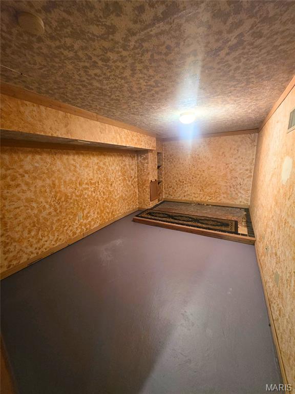 10140 Cabot Drive Property Photo 18