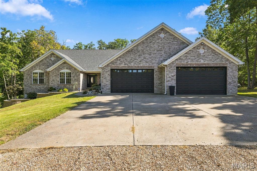 1580 Madre Drive Property Photo 1