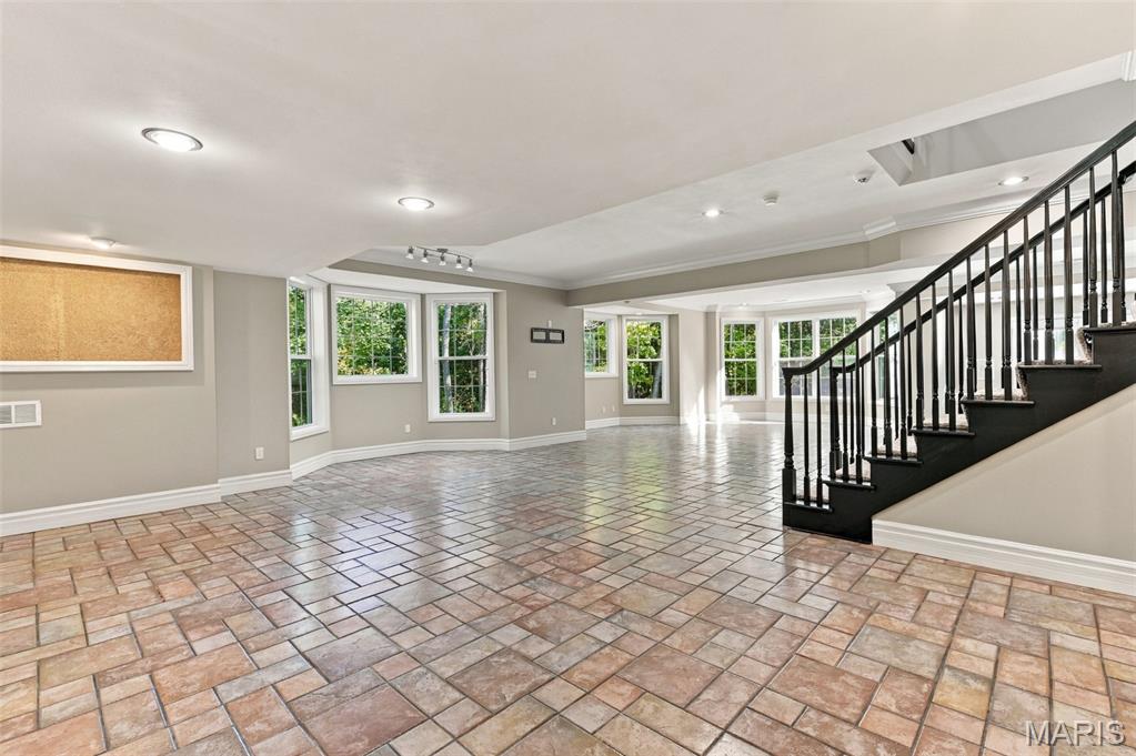 1580 Madre Drive Property Photo 39