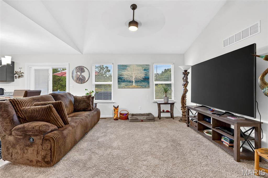 10 Majestic Lakes Court Property Photo 7