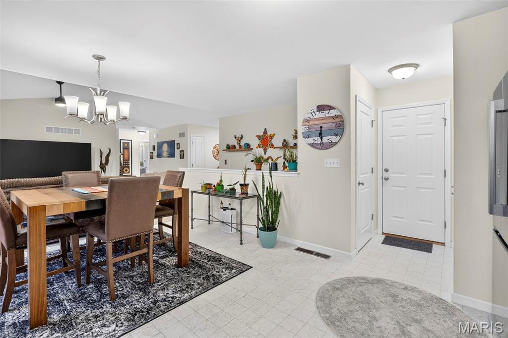 10 Majestic Lakes Court Property Photo 18