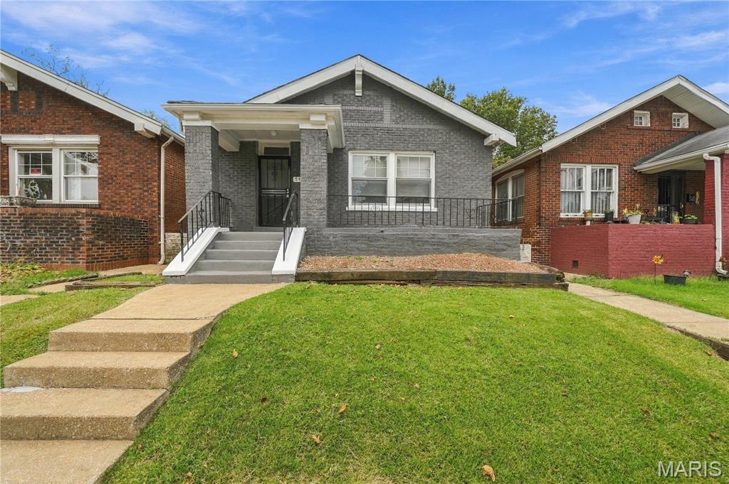 5480 Arlington Avenue Property Photo 1