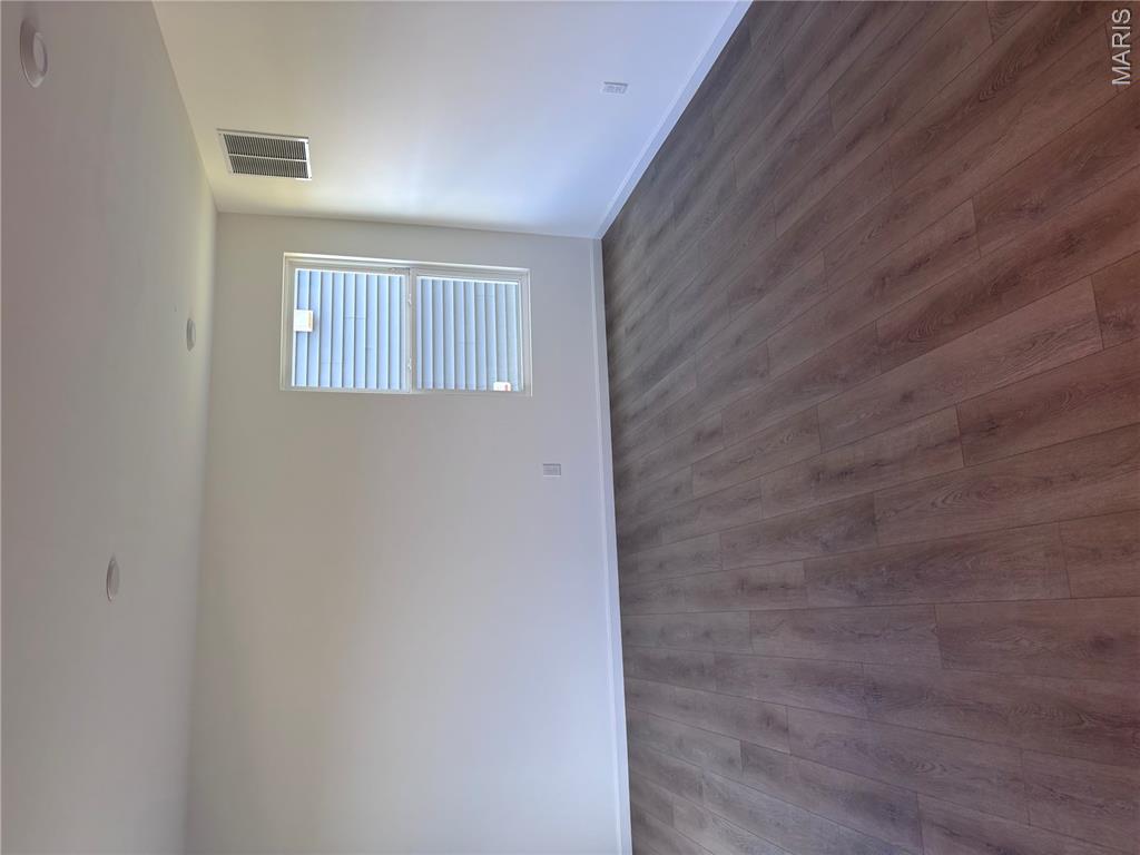 100 Mora Boulevard Property Photo 4