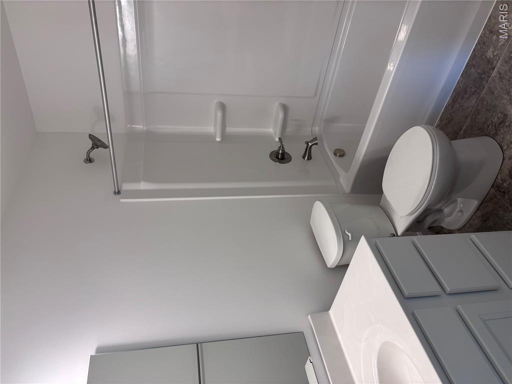 100 Mora Boulevard Property Photo 12