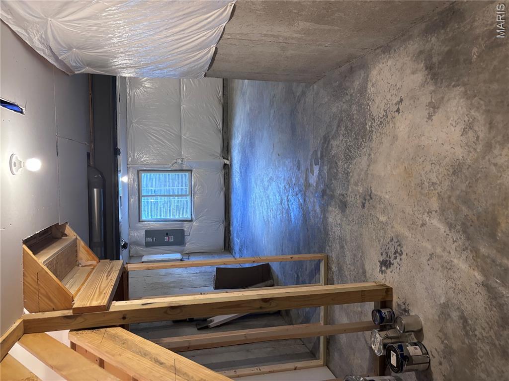 100 Mora Boulevard Property Photo 14