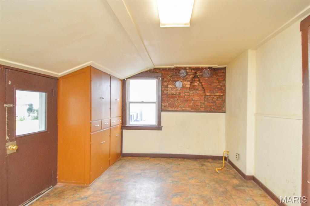 8 N 16th Street Property Photo 11