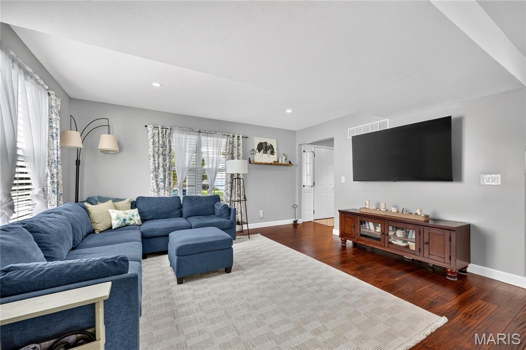 2750 Red Cedar Parc Drive Property Photo 10