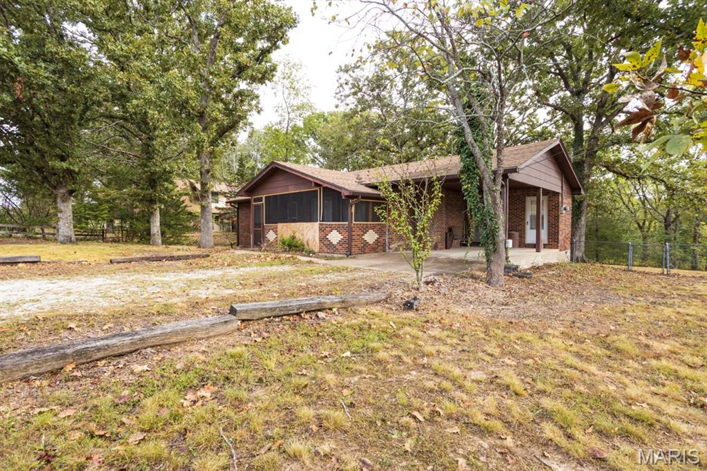 21580 Hatch Drive Property Photo 4