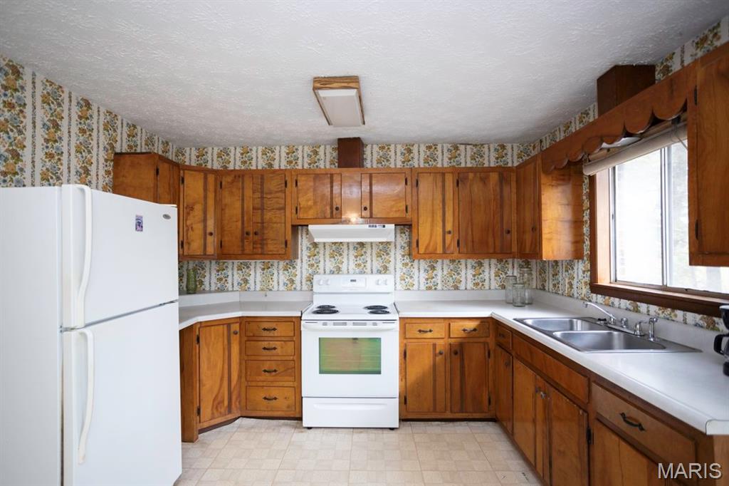 21580 Hatch Drive Property Photo 21