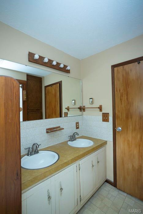 21580 Hatch Drive Property Photo 24