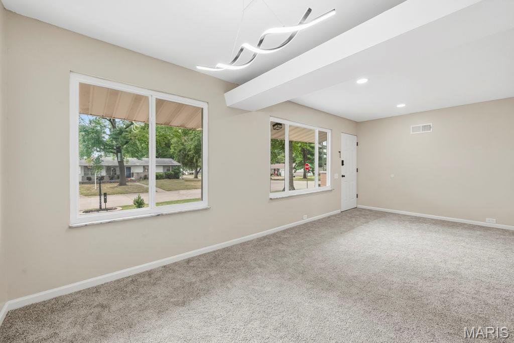 2287 Gadbury Drive Property Photo 8