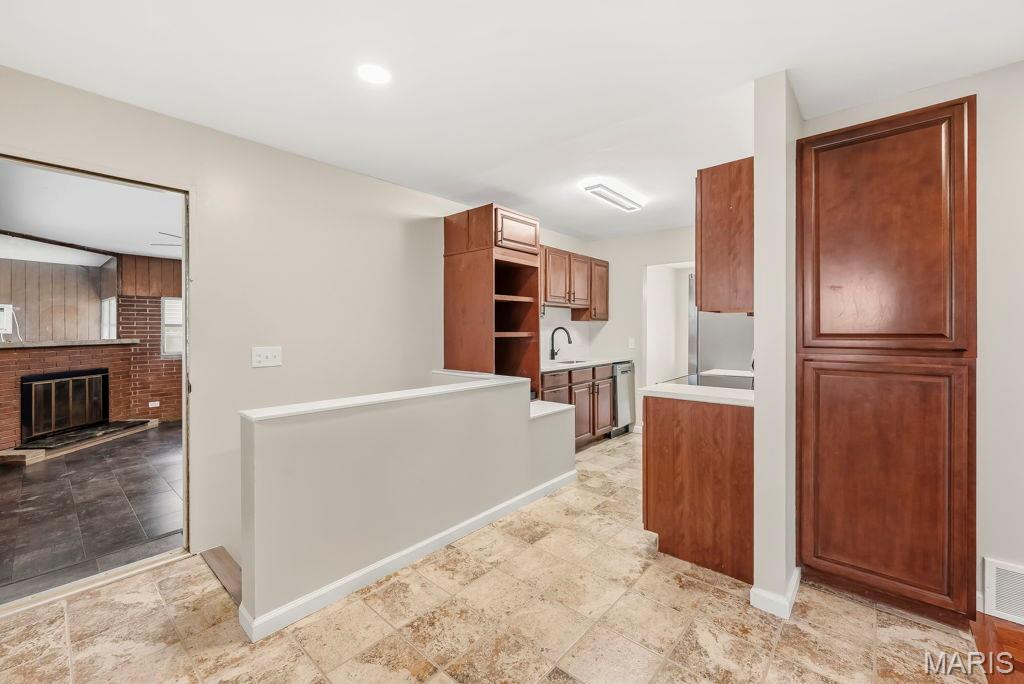 2287 Gadbury Drive Property Photo 12