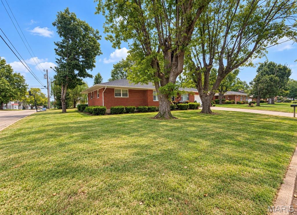 303 Carter Street Property Photo 1