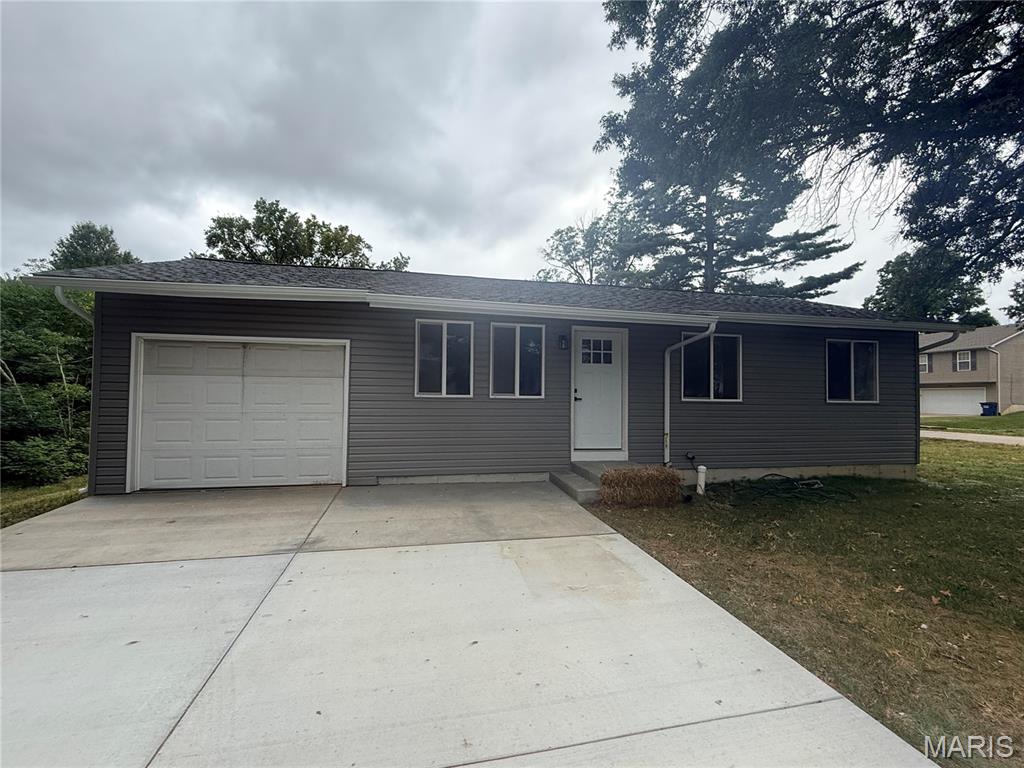 800 Flora Avenue Property Photo 1