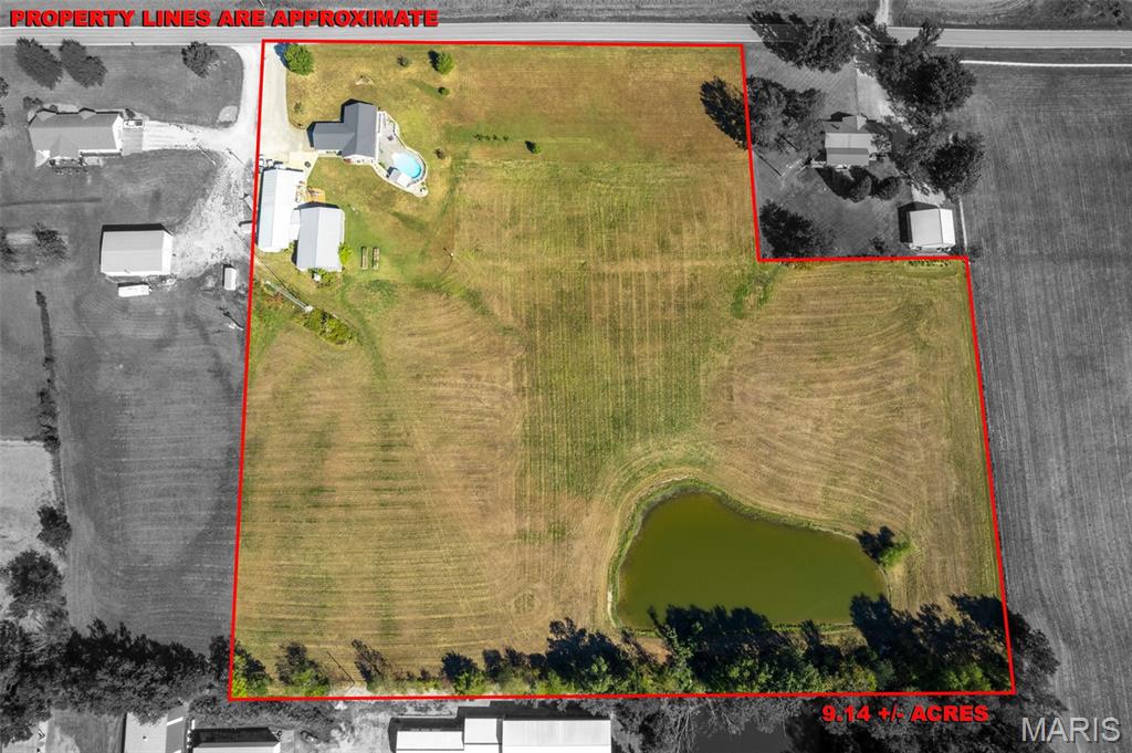 7633 Highway F Property Photo 5