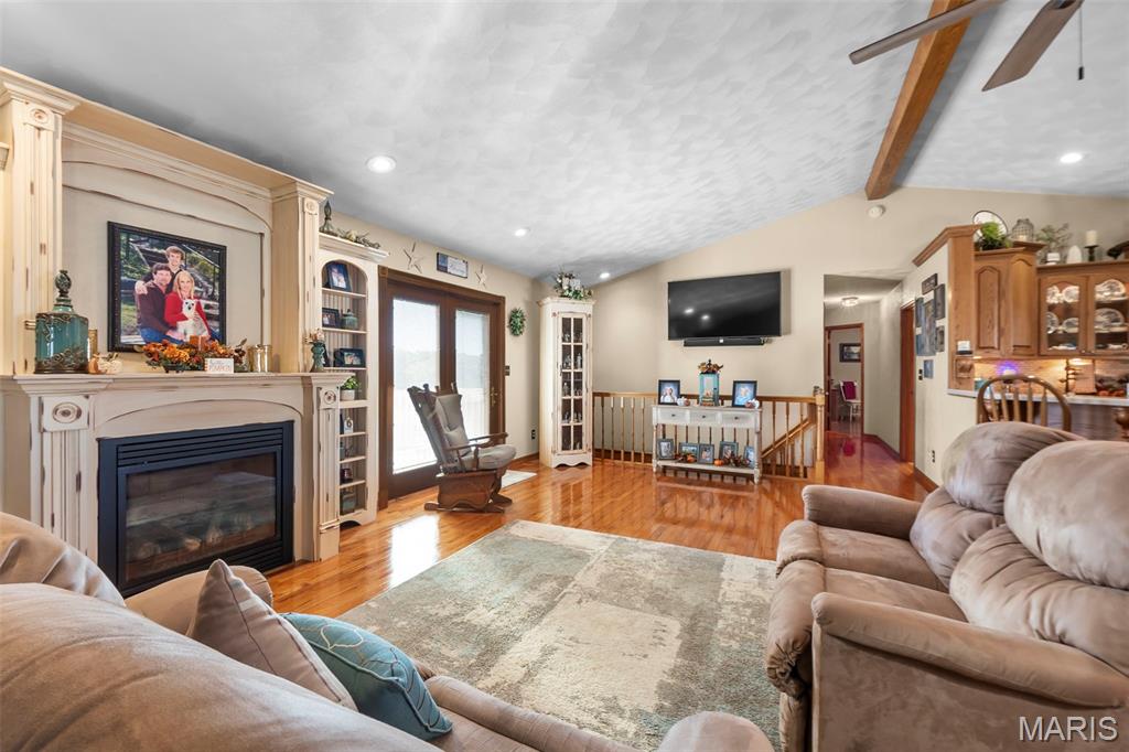 7633 Highway F Property Photo 6