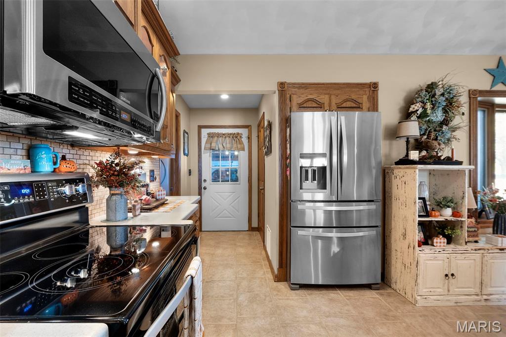 7633 Highway F Property Photo 12