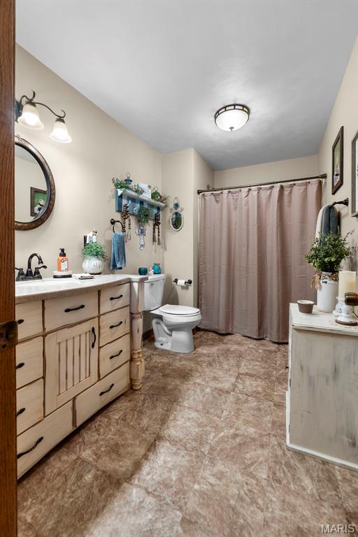 7633 Highway F Property Photo 16
