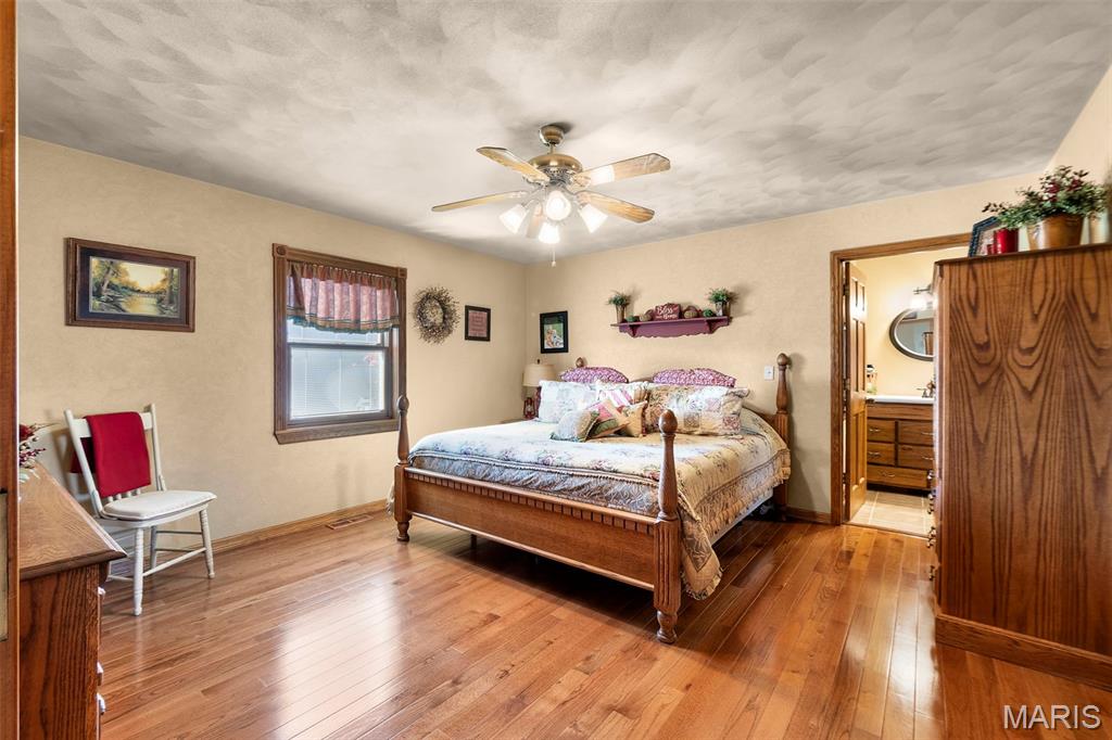 7633 Highway F Property Photo 19