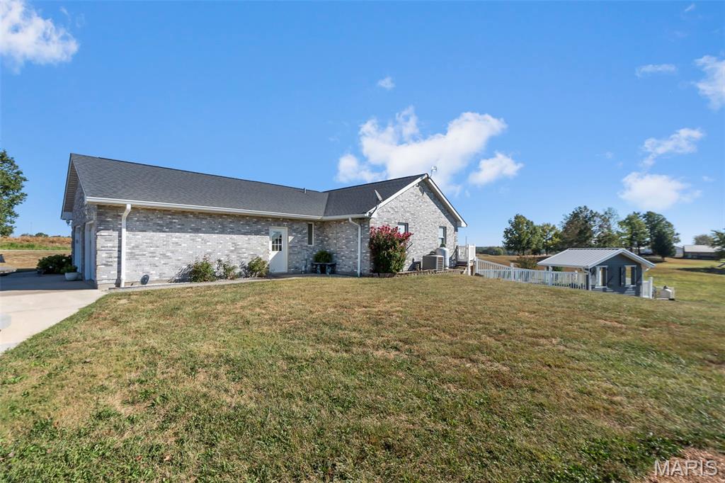 7633 Highway F Property Photo 35