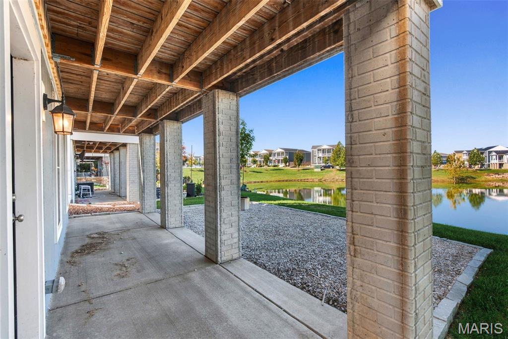 1020 Dyess Way Property Photo 14