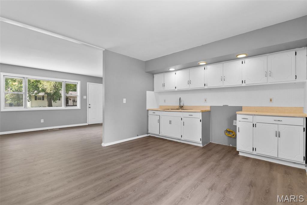 1167 Price Street Property Photo 7