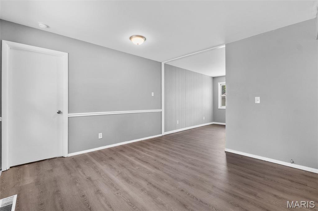 1167 Price Street Property Photo 8