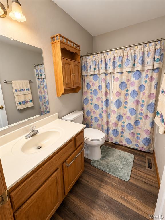 720-722 Brittany Court Property Photo 20