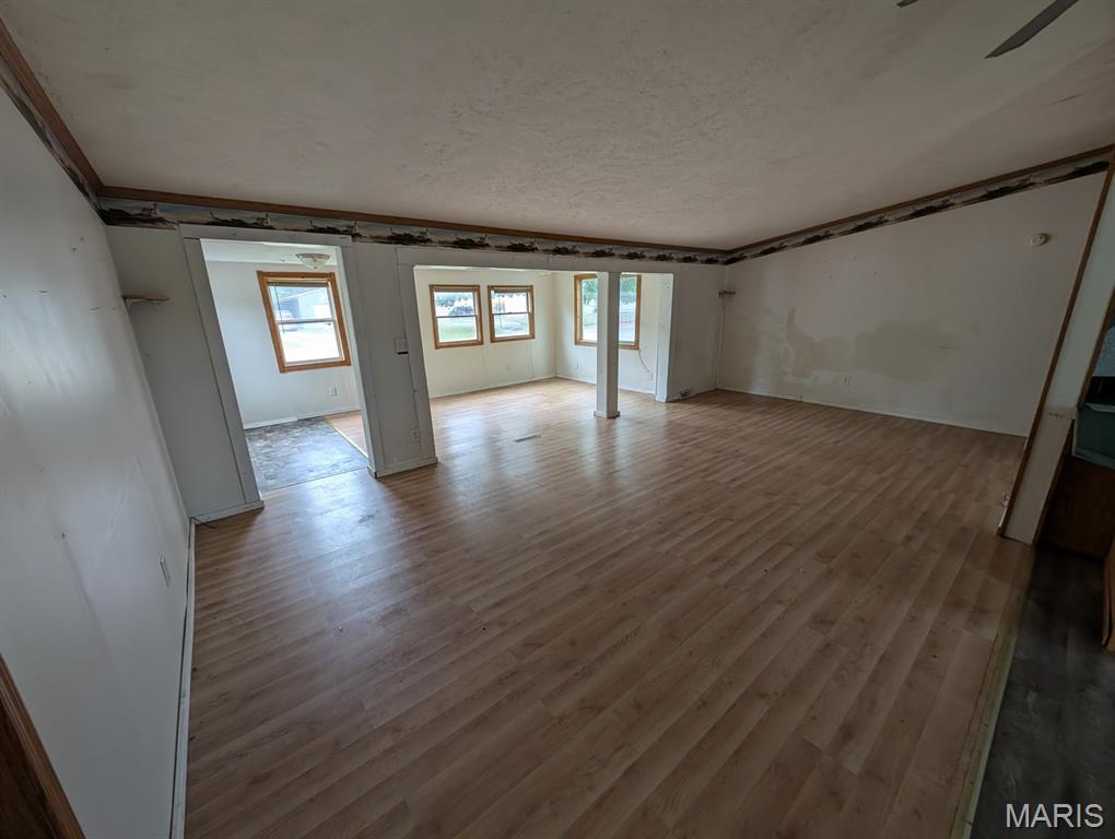 117 S Thompson Street Property Photo 5