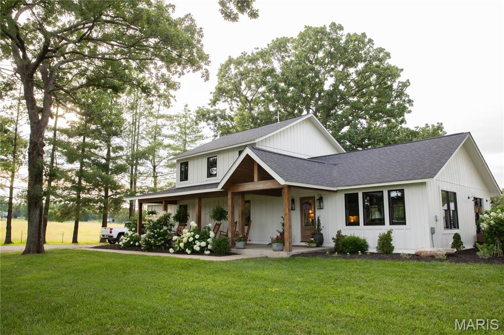 15751 State Route F Property Photo 1