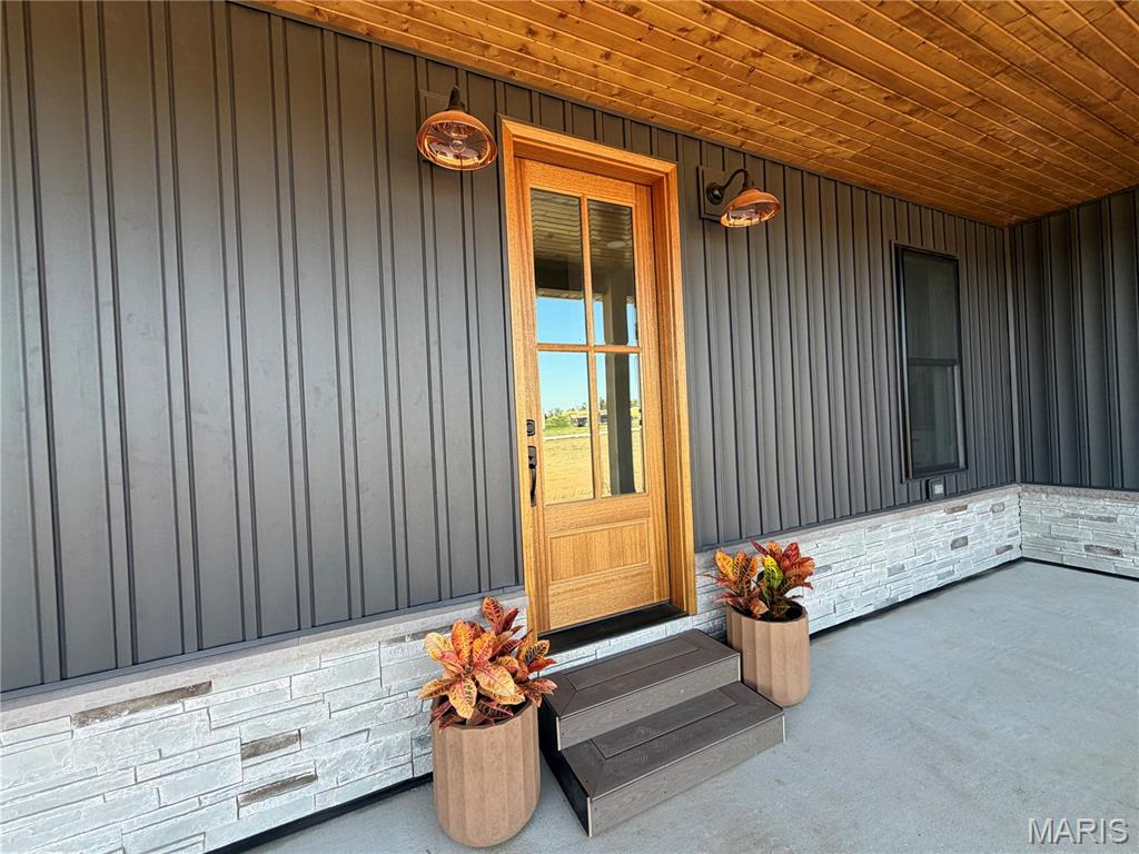 24557 Meadows Trail Property Photo 7