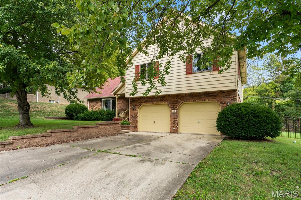 2 Estates View Drive Property Photo 2