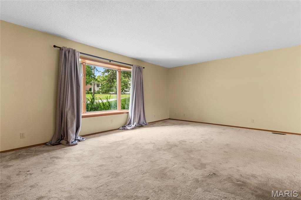 2 Estates View Drive Property Photo 8