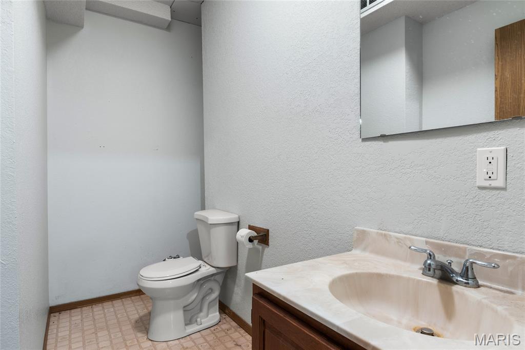 2 Estates View Drive Property Photo 42
