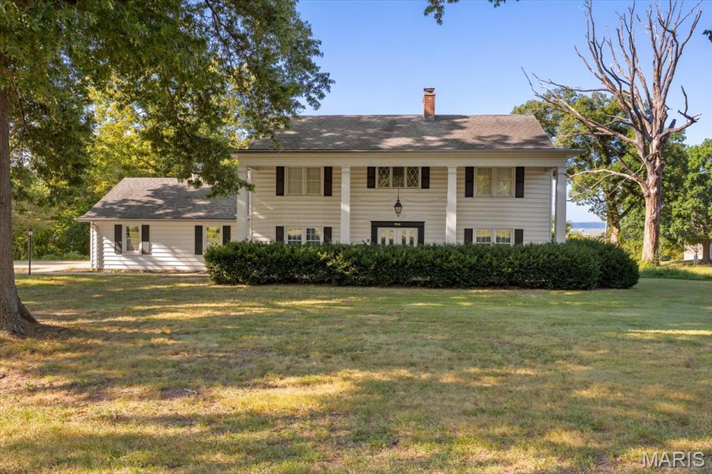 900 Park Avenue Property Photo 1