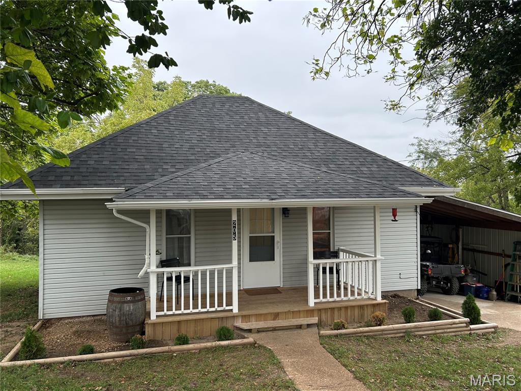 205 E Kansas City Avenue Property Photo 1
