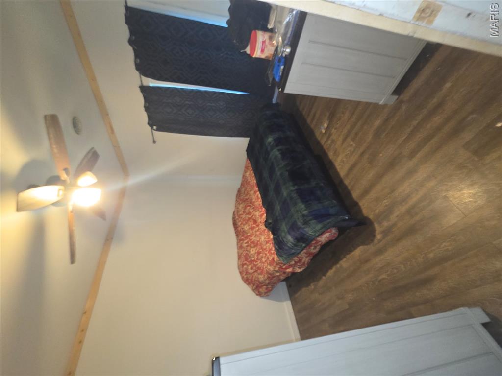 212 E James Boulevard Property Photo 7