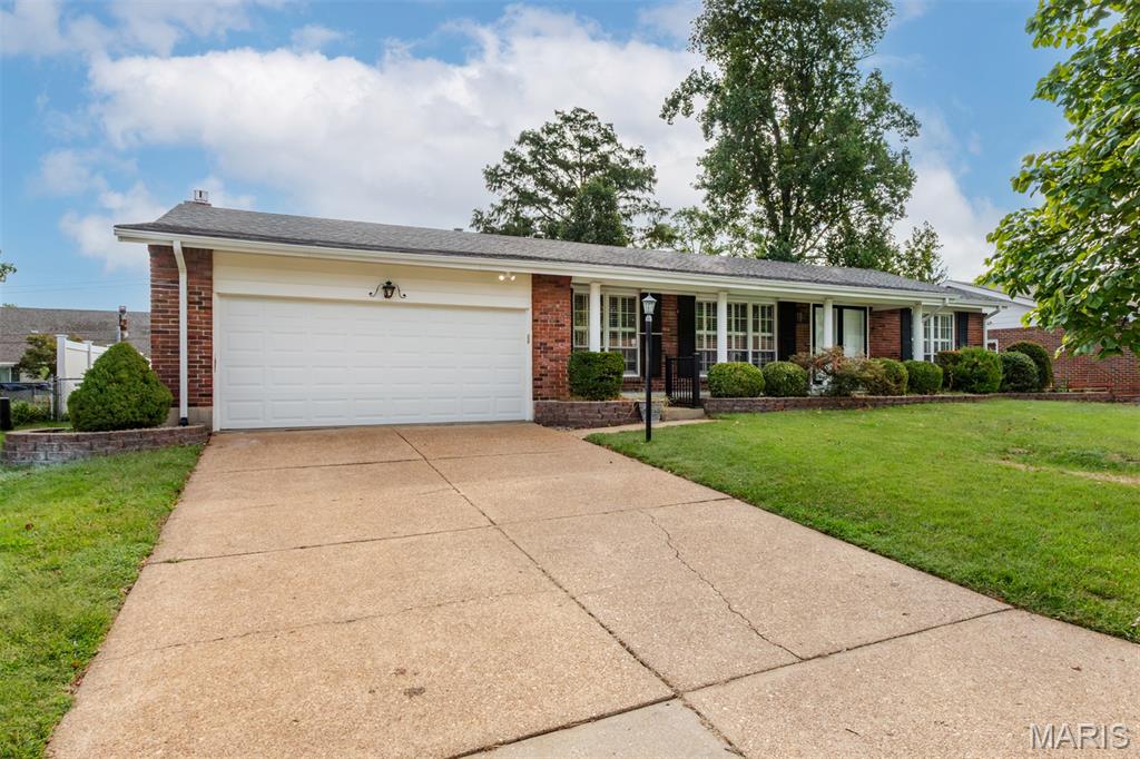 4126 Concord Oaks Drive Property Photo 1