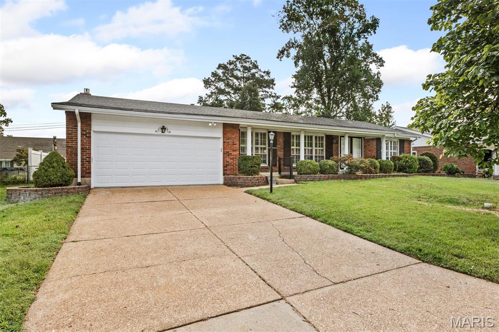 4126 Concord Oaks Drive Property Photo 1