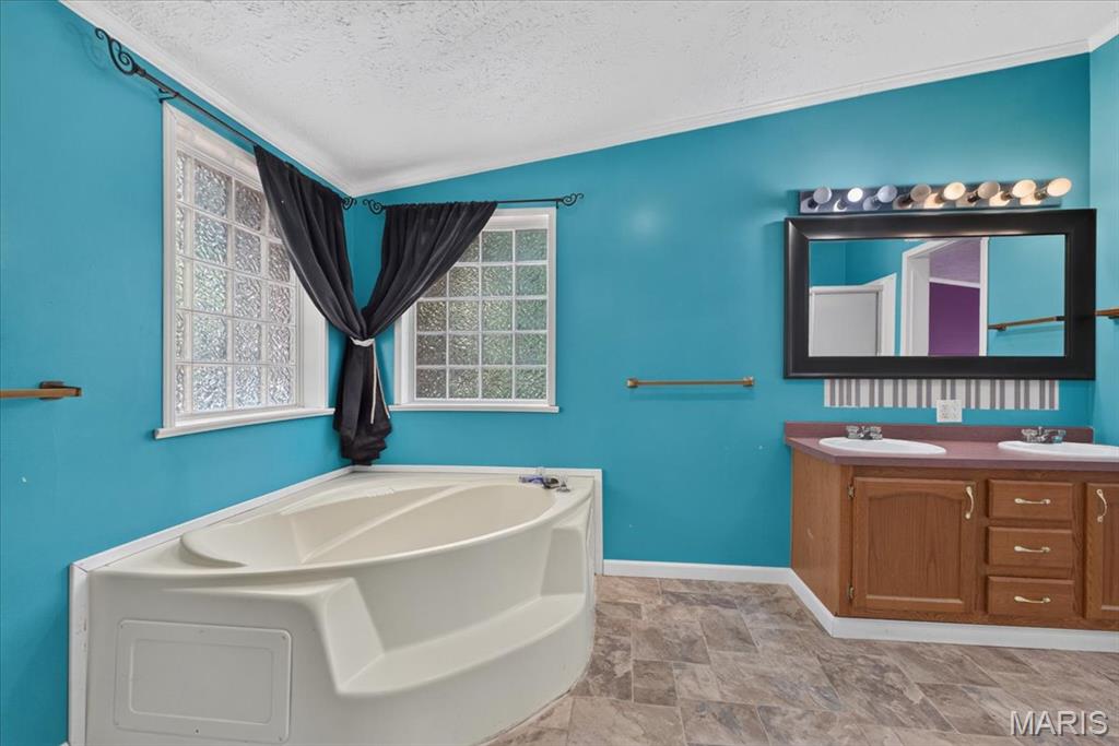 232 Westwind Trail Property Photo 28